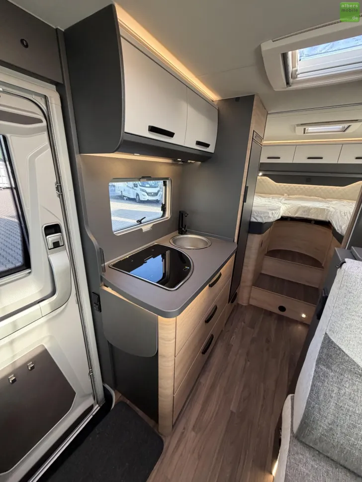 Fahrzeugbild Knaus L!VE I 650 MEG Einzelbetten Automatik Live 2026 #12