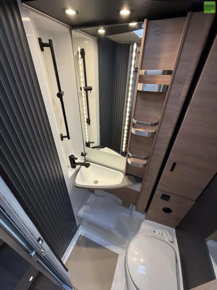 Fahrzeugbild Knaus L!VE I 650 MEG Einzelbetten Automatik Live 2026 #16