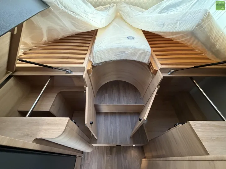 Fahrzeugbild Knaus L!VE I 650 MEG Einzelbetten Automatik Live 2026 #21