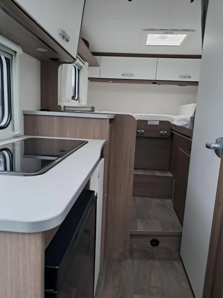 Fahrzeugbild Carado V 337 #6