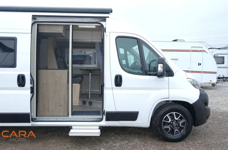 Fahrzeugbild Clever SELECT LINE Celebration 600 Tageszulassung #13