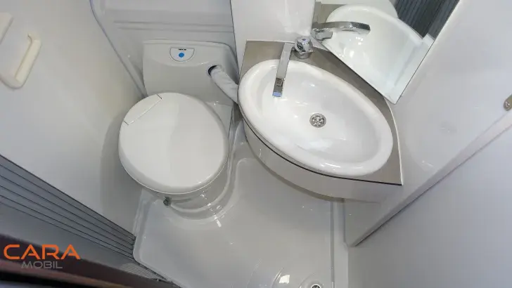 Fahrzeugbild Clever SELECT LINE Celebration 600 Tageszulassung #22