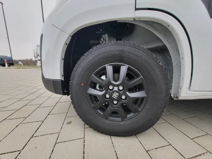 Fahrzeugbild Glücksmobil TEILINTEGRIERTE 691 EB #3