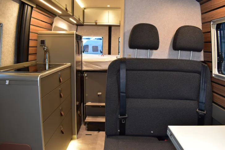 Fahrzeugbild Hymer Camper Van Grand Canyon S 600 Xperience Premium, Schlafdach, 4 Betten #11