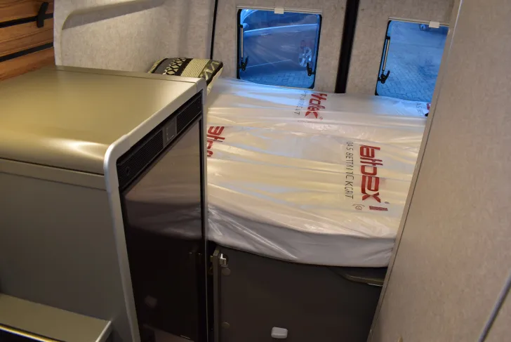 Fahrzeugbild Hymer Camper Van Grand Canyon S 600 Xperience Premium, Schlafdach, 4 Betten #16