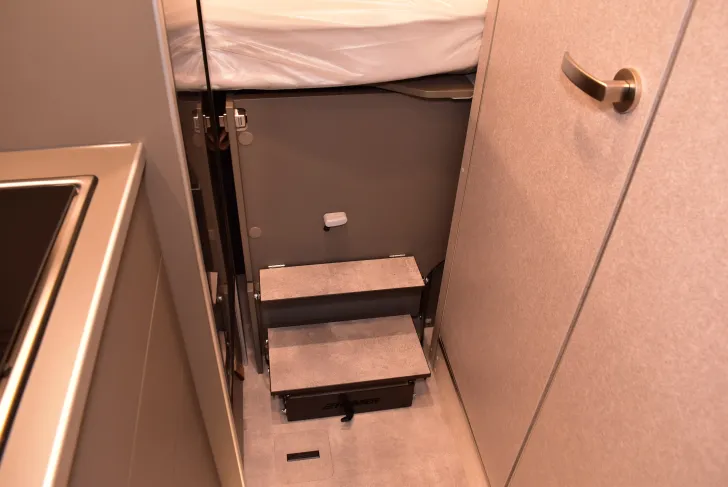 Fahrzeugbild Hymer Camper Van Grand Canyon S 600 Xperience Premium, Schlafdach, 4 Betten #20