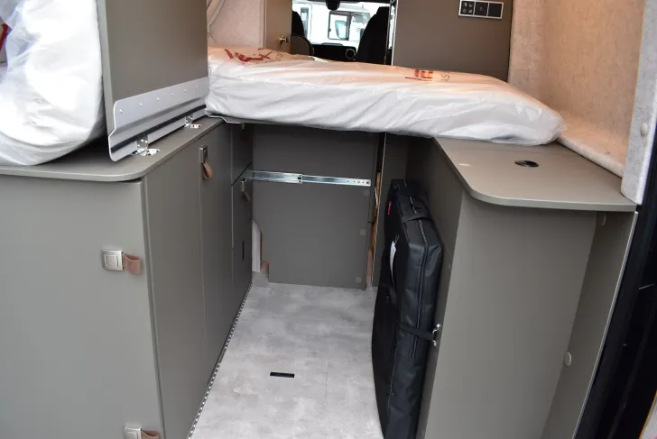 Fahrzeugbild Hymer Camper Van Grand Canyon S 600 Xperience Premium, Schlafdach, 4 Betten #46