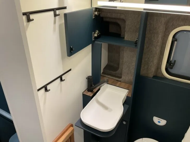 Fahrzeugbild Hymer ERIBA Car 600 First Edition / Sitzheizung #13