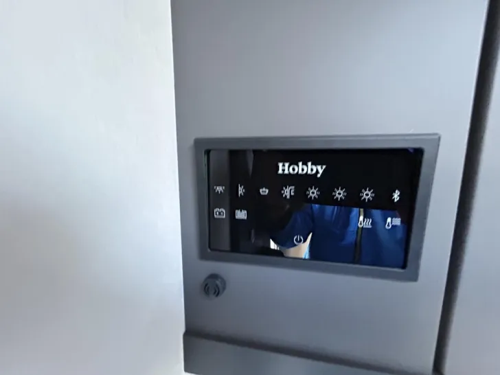 Fahrzeugbild Hobby De Luxe 460 SL #11