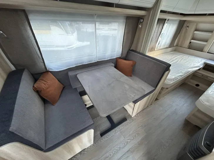 Fahrzeugbild Hobby De Luxe 460 SL #12