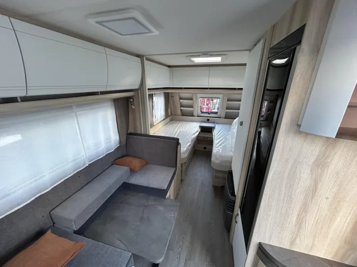 Fahrzeugbild Hobby De Luxe 460 SL #15