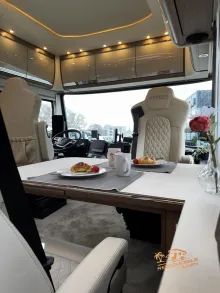 Fahrzeugbild Morelo Grand Empire 110 GSB #11