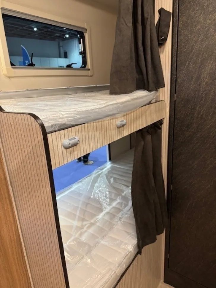 Fahrzeugbild Rimor Sarus 50 *Mod.26*2 Stockbetten*Alkoven* #12