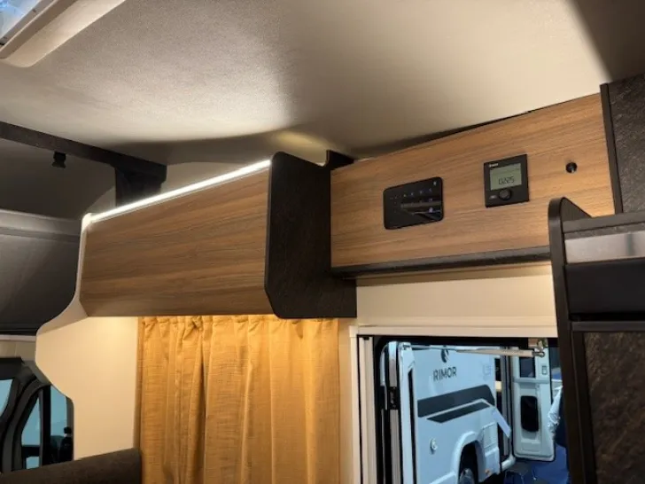 Fahrzeugbild Rimor Sarus 50 *Mod.26*2 Stockbetten*Alkoven* #15