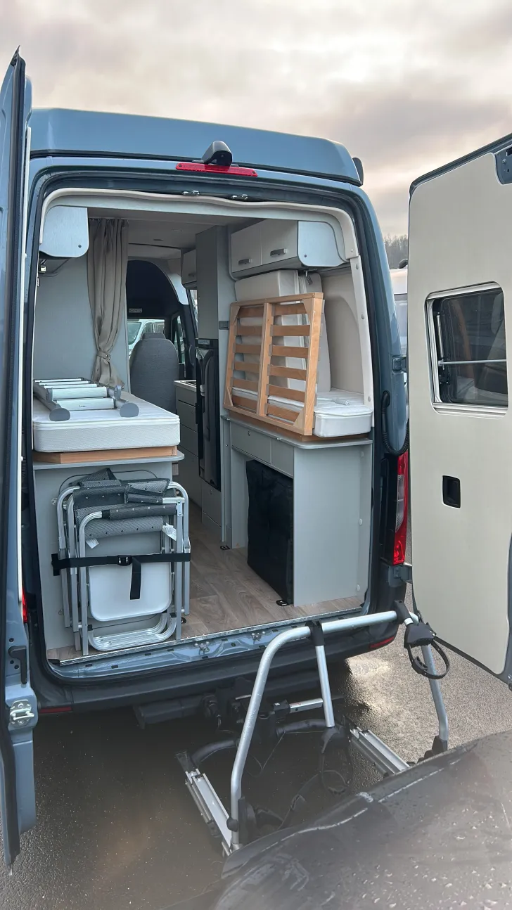 Heckgarage Hymer Free S 600 Campus