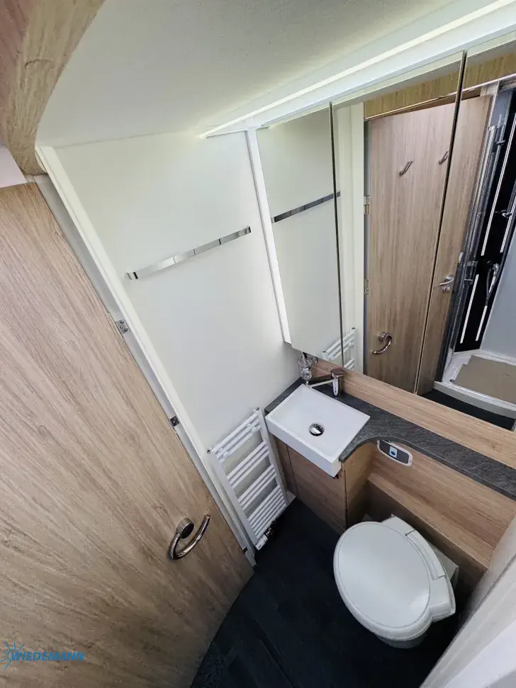 Toilette Frankia F-Line A 680 PLUS *480Ah Lith. * Solar * Mark.