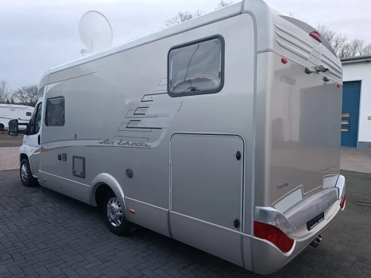 Fahrzeugbild Hymer Tramp SL 674 Star Edition - EINZELBETTEN - #4