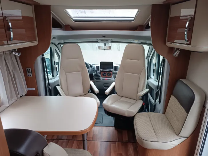 Fahrzeugbild Hymer Tramp SL 674 Star Edition - EINZELBETTEN - #9