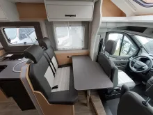 Fahrzeugbild Sunlight Adventure T Ford 670S #6