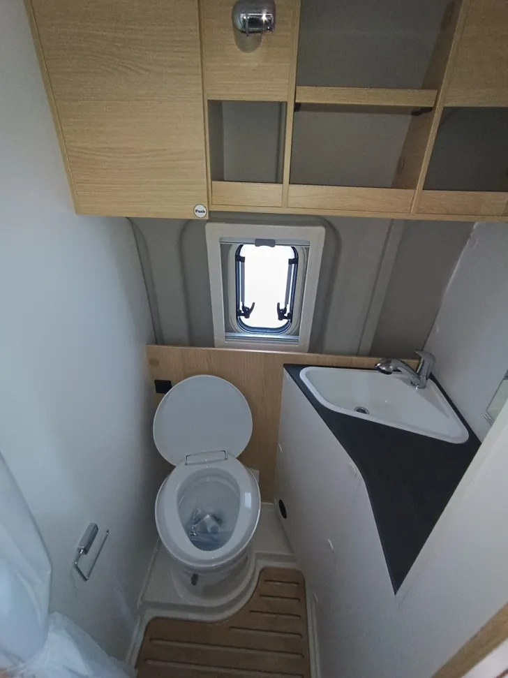 Fahrzeugbild Sunlight Adventure Cliff RT 640 Automatik, Dieselheizung #11