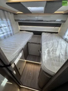 Fahrzeugbild Roller Team Zefiro 285 TL 2xLithium 400W Solar Navi 2026 #19