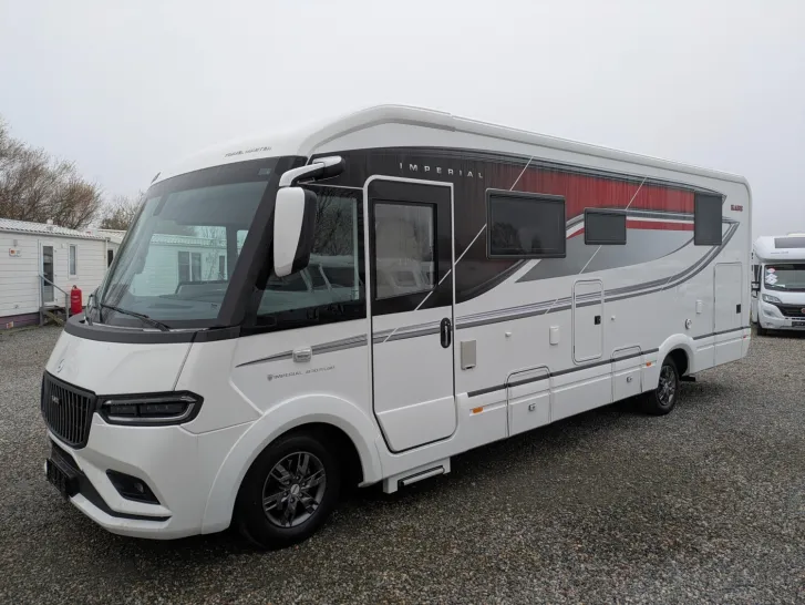 Fahrzeugbild Kabe Travel Master Imperial R i830 LQB 190PS/Autom/Markise/Solar/Wechselrichter/Lithium #4
