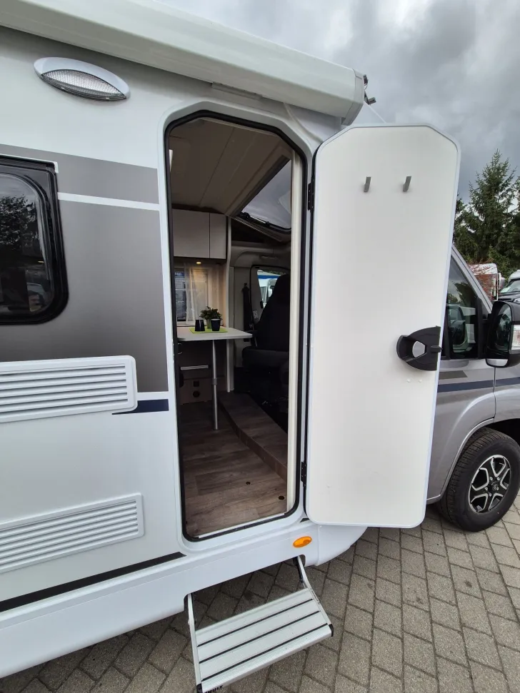 Fahrzeugbild Carado V337 pro+ *Bettumbau*Verdunklung* #7