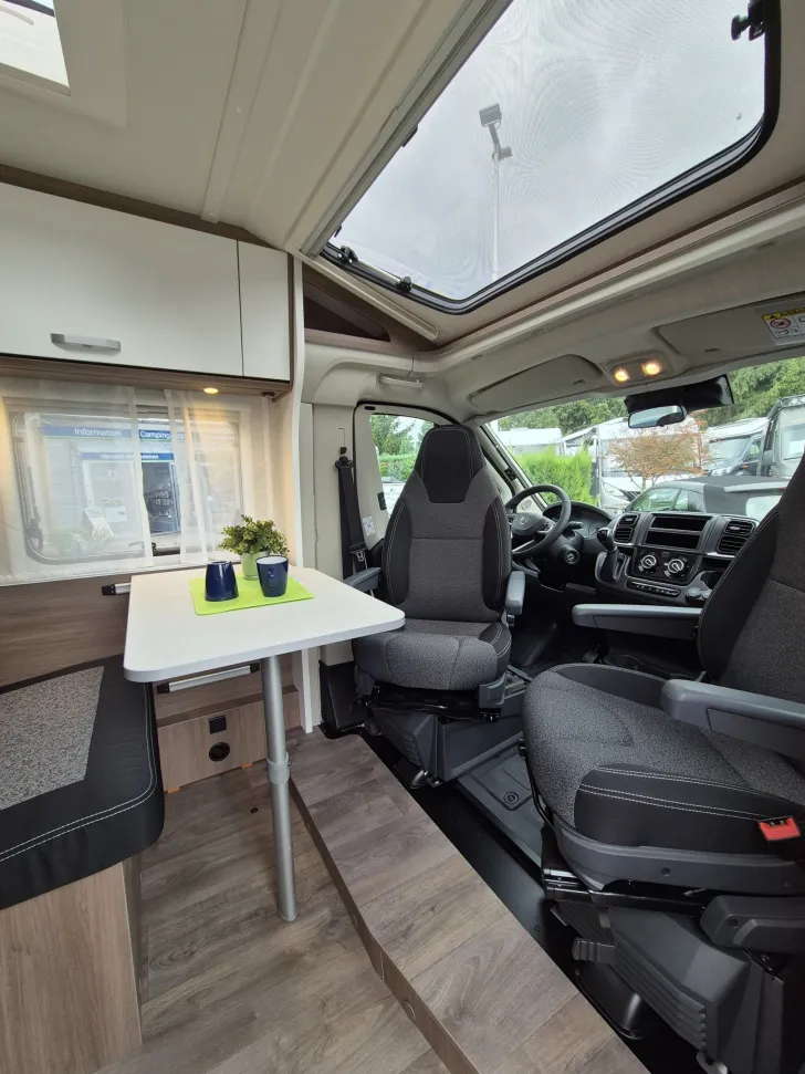 Fahrzeugbild Carado V337 pro+ *Bettumbau*Verdunklung* #14
