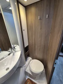 Fahrzeugbild Carado V337 pro+ *Bettumbau*Verdunklung* #26