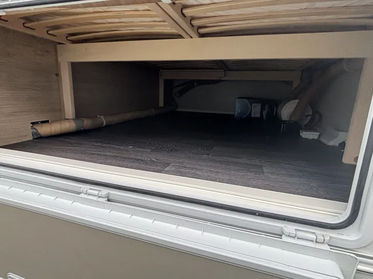 Fahrzeugbild Weinsberg CaraOne 500 FDK 1700 kg, Deckenschränke #18