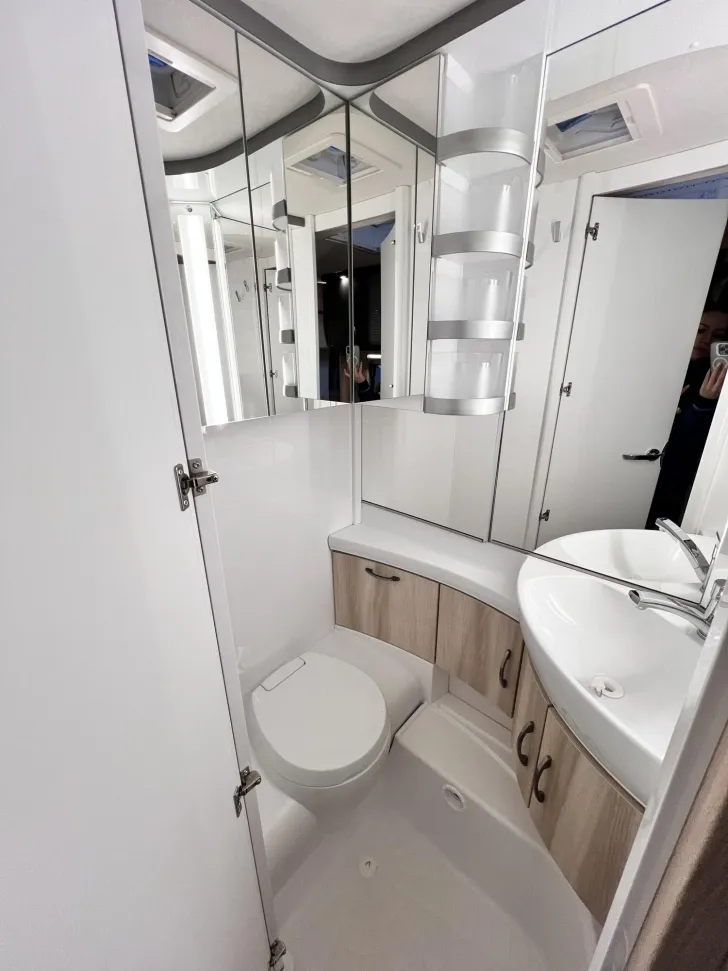 Fahrzeugbild Hobby De Luxe 515 UHL - Vorzelt #10