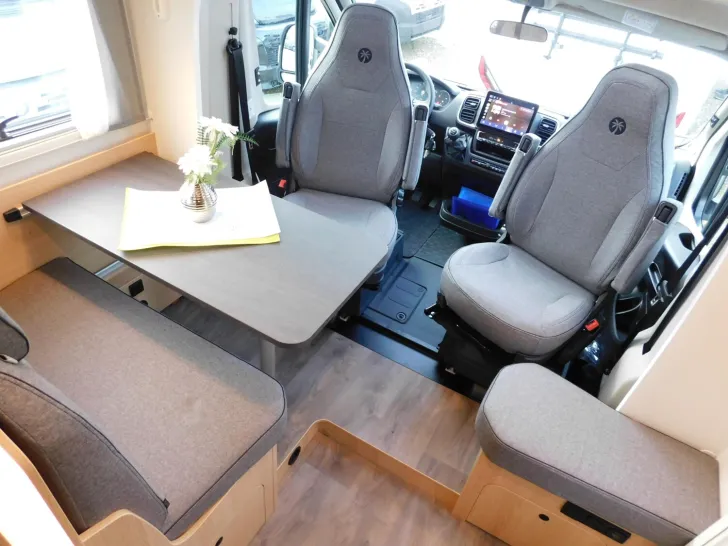 Fahrzeugbild Sunlight Adventure T 67S Hubbett + Digitalpaket #14