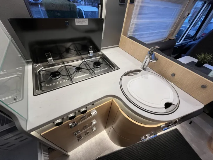 Fahrzeugbild Hymer B-MC I 600 BlackLine *Premium*Lithium*Solar* #12