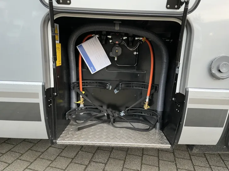 Fahrzeugbild Hymer B-MC I 600 BlackLine *Premium*Lithium*Solar* #35