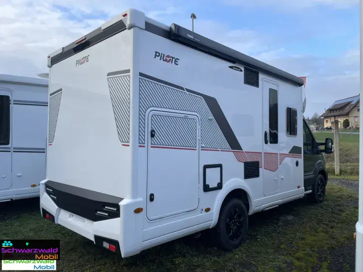 Fahrzeugbild Pilote A650D 2026 LiFePo Solar D.Heiz. Sitzgr. #1