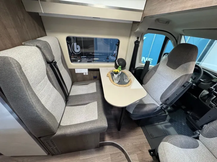 Fahrzeugbild Benimar Benivan B160 STORMLINE #14