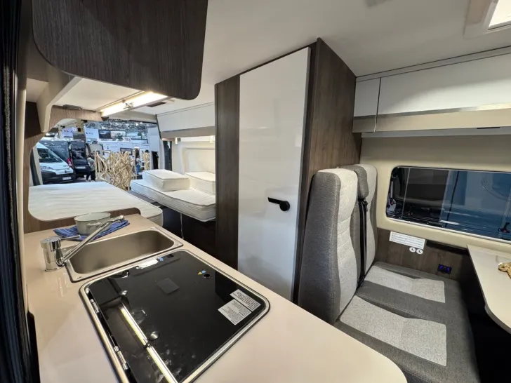 Fahrzeugbild Benimar Benivan B160 STORMLINE #15