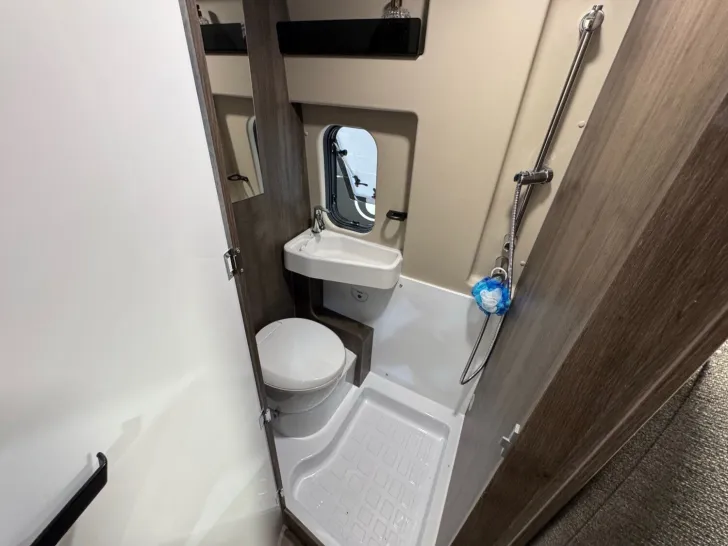 Fahrzeugbild Benimar Benivan B160 STORMLINE #17