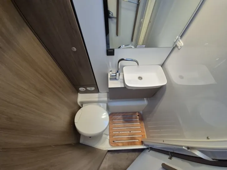 Fahrzeugbild Carado TEILINTEGRIERTE 328 #7