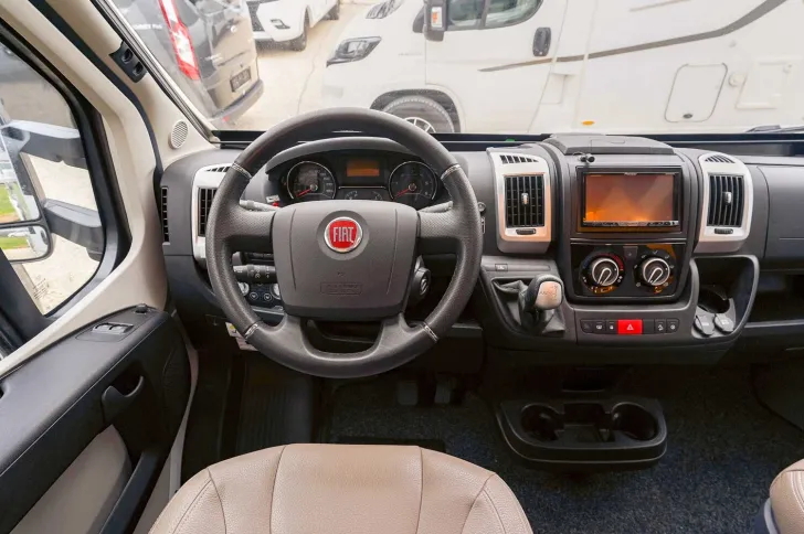 Fahrzeugbild Bürstner Lyseo it 690 AUTARK/KLIMA/LUFT/4t/WR/SAT/WLAN/TV #5