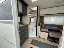 Fahrzeugbild Hobby De Luxe 460 SL 1,5to/Connect/Boiler/Bettverbr #5