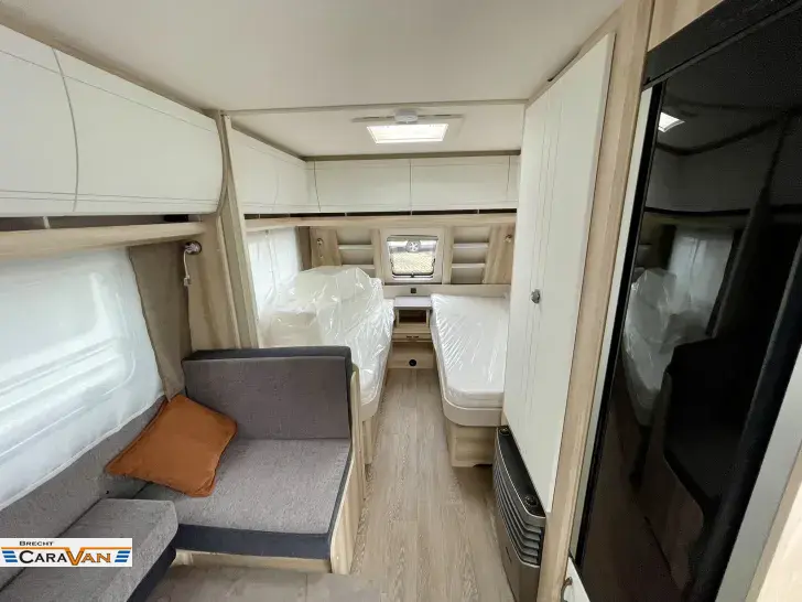 Fahrzeugbild Hobby De Luxe 460 SL 1,5to/Connect/Boiler/Bettverbr #9