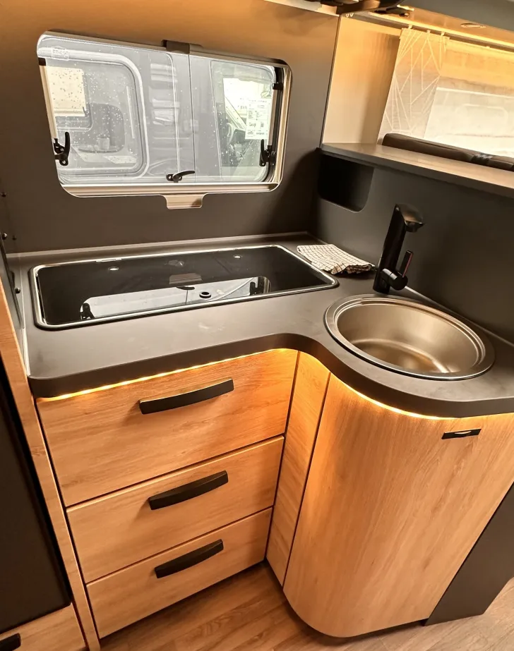 Fahrzeugbild Knaus L!VE TI 700 MEG Platinum Selection 25 Years Live Ti ; sofort VERFÜGBAR #15