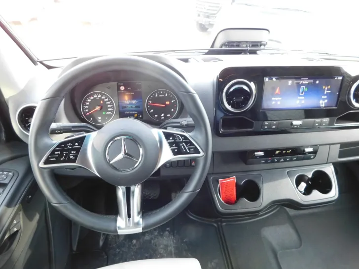 Fahrzeugbild Hymer Grand Canyon S CrossOver 600 EINZELSTÜCK !! #18