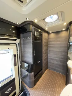 Bild 25 Concorde Charisma 910 LSI - Barversion 2025