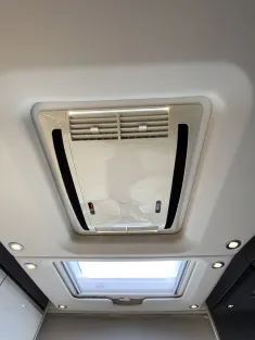 Bild 33 Concorde Charisma 910 LSI - Barversion 2025