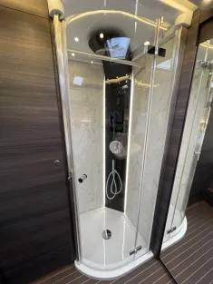 Bild 40 Concorde Charisma 910 LSI - Barversion 2025