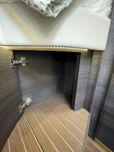 Bild 42 Concorde Charisma 910 LSI - Barversion 2025