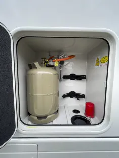 Bild 46 Concorde Charisma 910 LSI - Barversion 2025