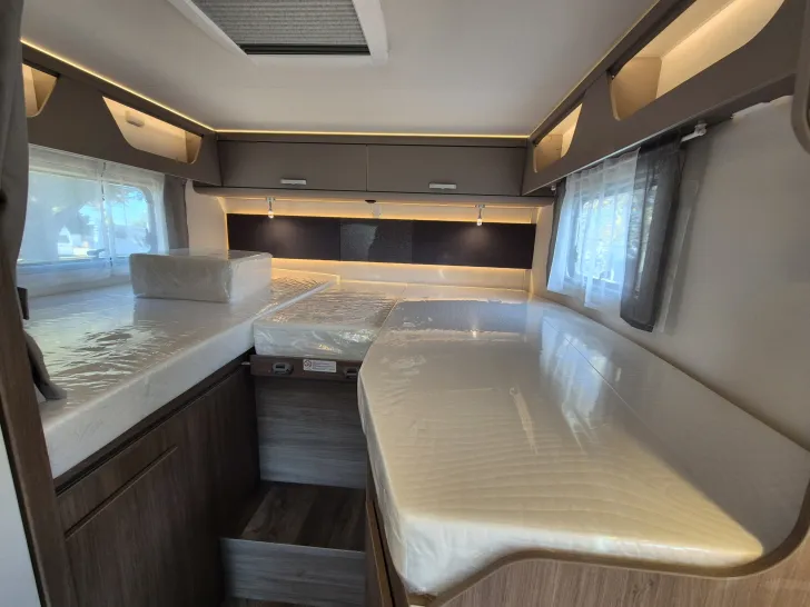 Fahrzeugbild Carado T338 pro+ *Hubbett*Bettenumbau*Solar* #27